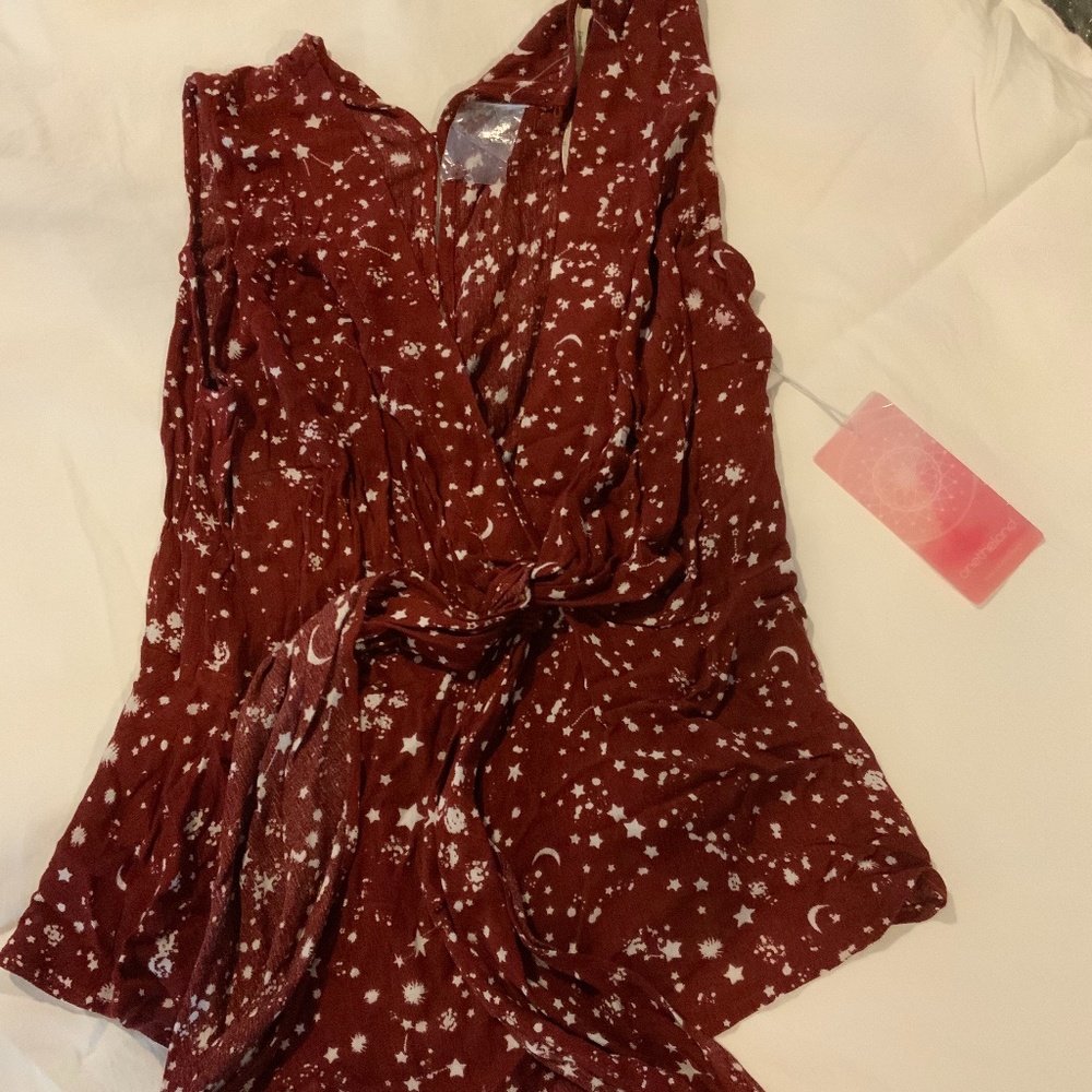 Onetheland sleeveless top